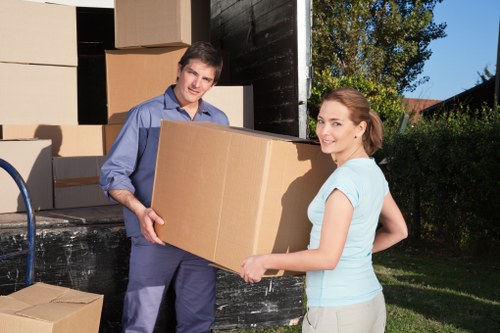 Convenient storage access for Kennington residents and nearby areas